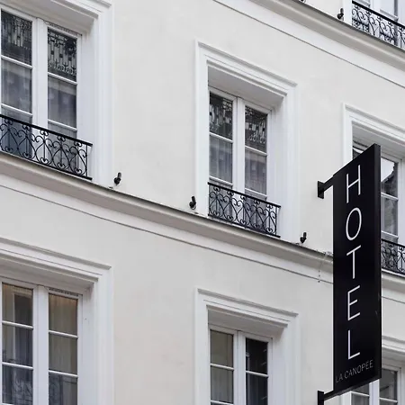 Hotell La Canopee