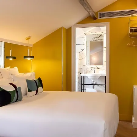 Hotell La Canopee