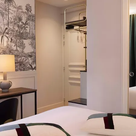 Hotel La Canopée 3*
