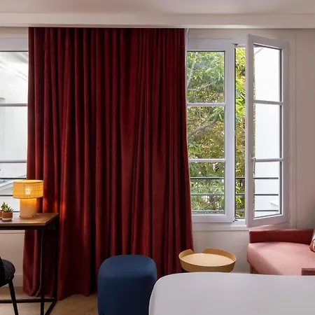 La Canopée Hotel 3*