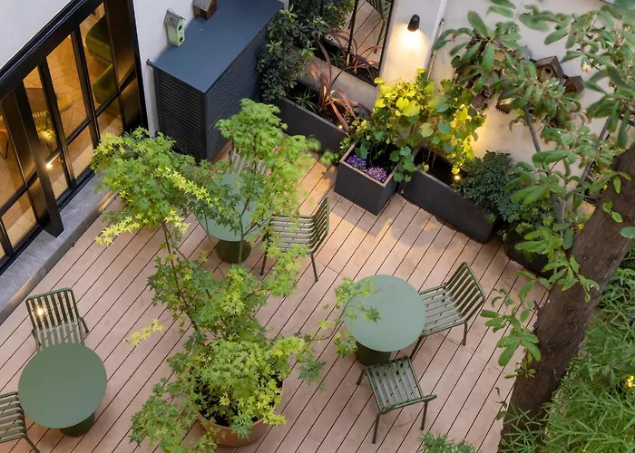 Отель La Canopee 3*