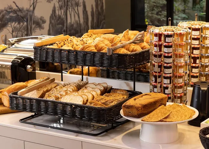 Отель La Canopee 3*