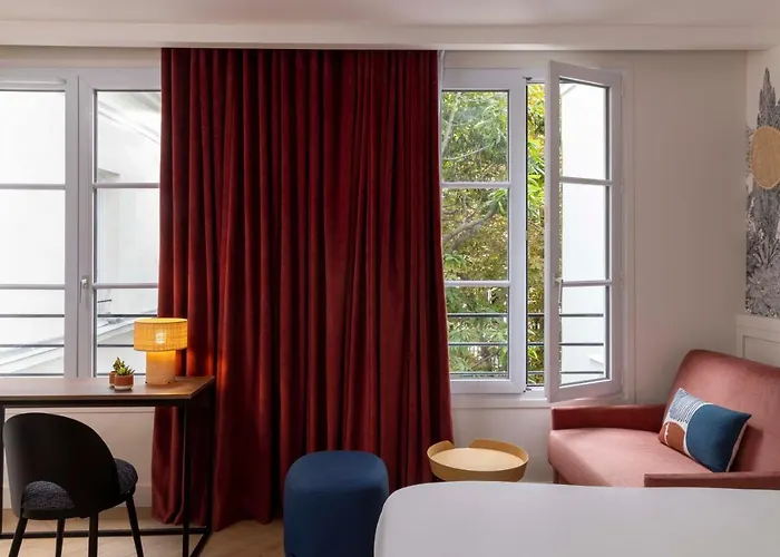 La Canopee Отель 3*