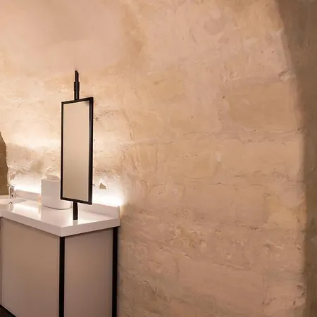 La Canopee 3* Parijs