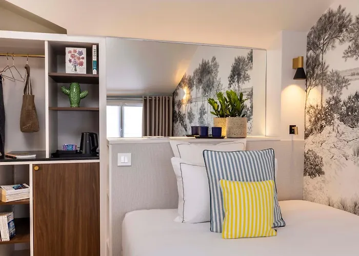 Hotel La Canopée 3*